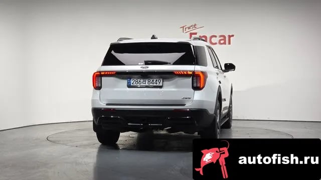 Ford Explorer Explorer 6th Generation 2025 года - вид 3