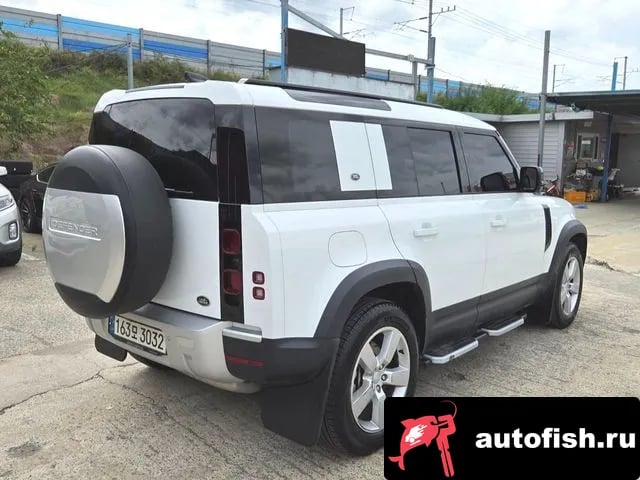 Land Rover Defender Bitdefender (L663) 2021 года - вид 2