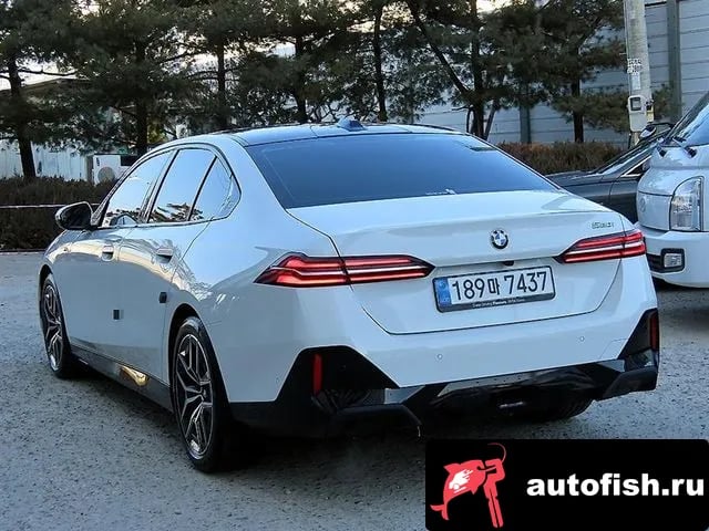 BMW 5-Series 5 Series (G60) 2025 года - вид 2