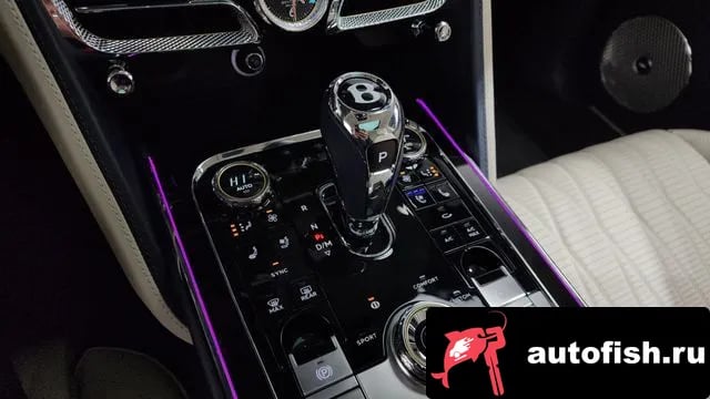Bentley Flying Spur Flying Spur 3rd Generation 2022 года - похожие автомобили