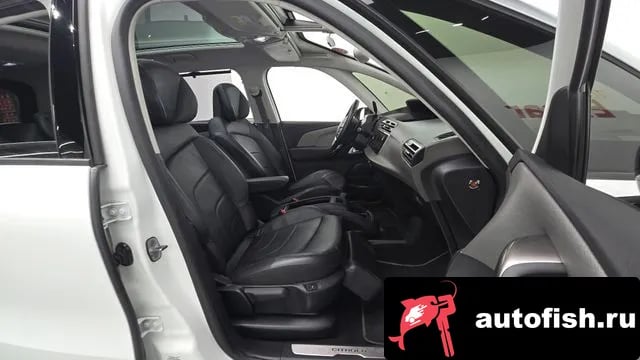 Citroen-DS C4 SpaceTourer Grand C4 Spacetourer 2021 года - похожие автомобили