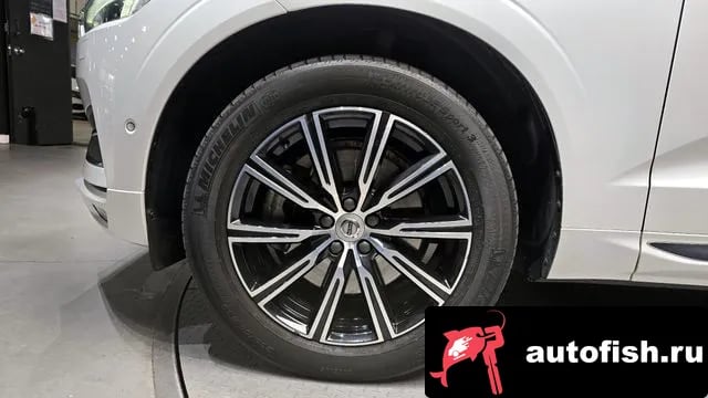 Volvo XC60 XC60 second Generation 2019 года - вид 5