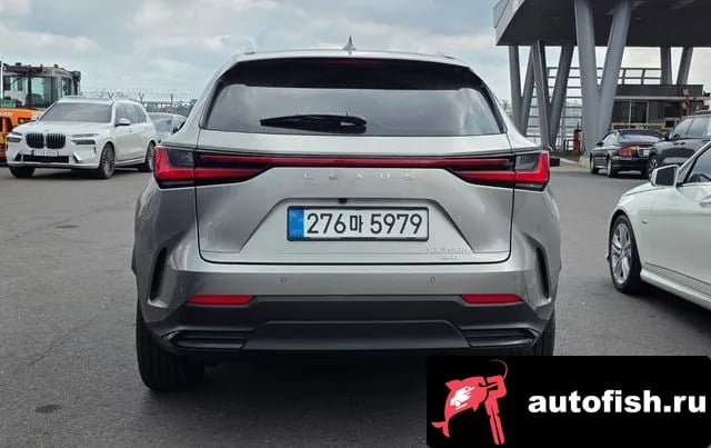 Lexus NX NX350h Second generation 2025 года - вид 4
