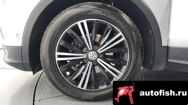 Volkswagen Tiguan Tiguan second Generation 2018 года - вид 5