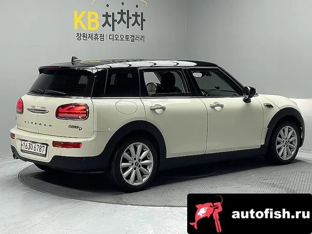 Mini Clubman Cooper D Clubman 2020 года - вид 2
