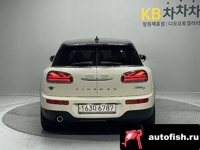 Mini Clubman Cooper D Clubman 2020 года - вид 4