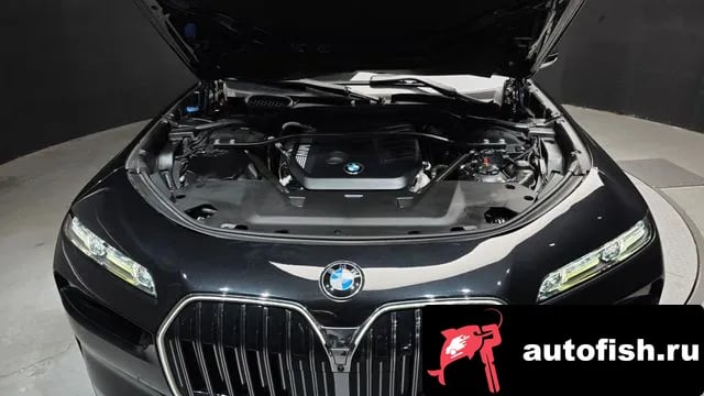 BMW 7-Series 7 Series (G70) 2023 года - вид 6