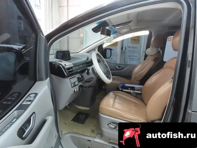 Hyundai Staria Staria 2021 года - похожие автомобили