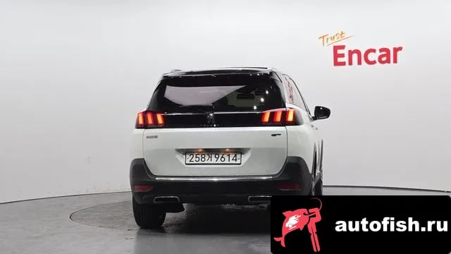 Peugeot 5008 5008 second generation 2019 года - вид 4