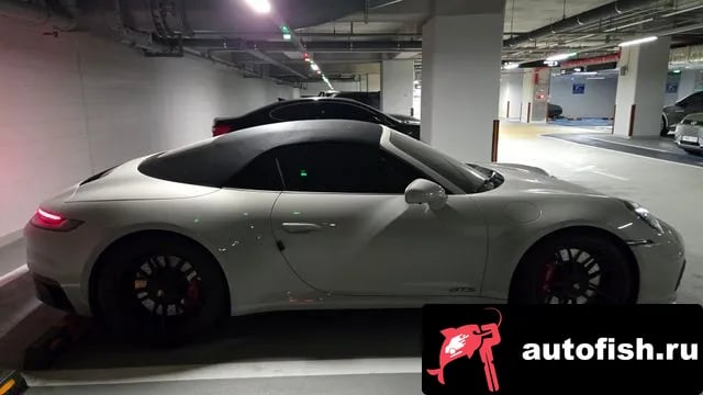 Porsche 911 911 (992) 2023 года - вид 2