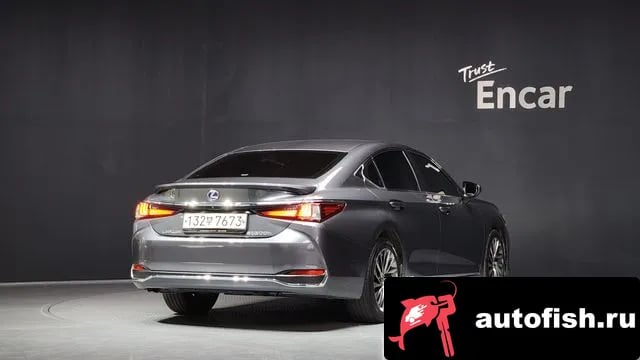 Lexus ES ES300h 7th generation 2022 года - вид 2