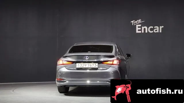Lexus ES ES300h 7th generation 2022 года - вид 4