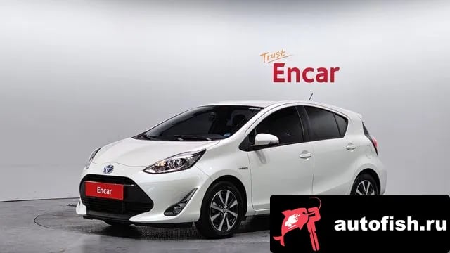 Toyota Prius Prius C 2018 года - вид 1