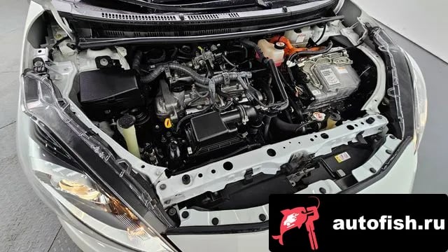 Toyota Prius Prius C 2018 года - вид 6