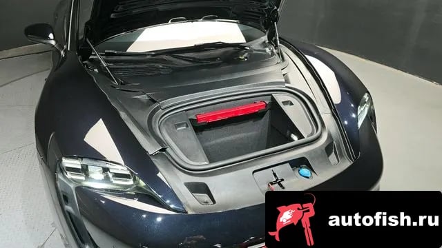 Porsche Taycan Taikan 2022 года - вид 6