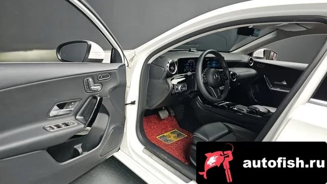Mercedes-Benz A-Class A-Class W177 2019 года - похожие автомобили