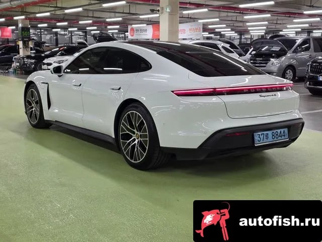 Porsche Taycan Taikan 2021 года - похожие автомобили