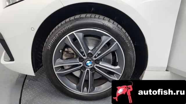 BMW 1-Series 1 Series (F40) 2022 года - вид 5