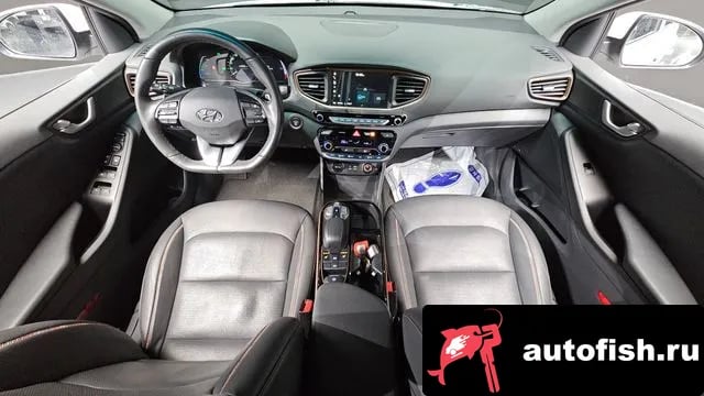 Hyundai Ioniq Ionic Electric 2018 года - похожие автомобили