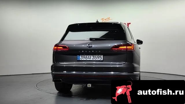 Volkswagen Touareg Tuareg 3rd generation 2020 года - вид 4