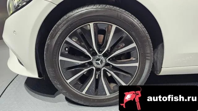 Mercedes-Benz C-Class C-Class W205 2019 года - вид 5