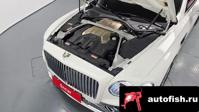 Bentley Flying Spur Flying Spur 3rd Generation 2022 года - вид 6
