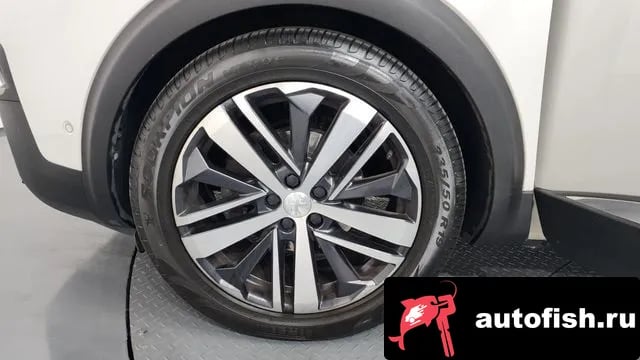 Peugeot 5008 5008 second generation 2018 года - вид 5