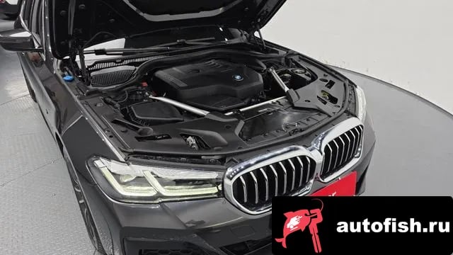 BMW 5-Series 5 Series (G30) 2022 года - вид 6