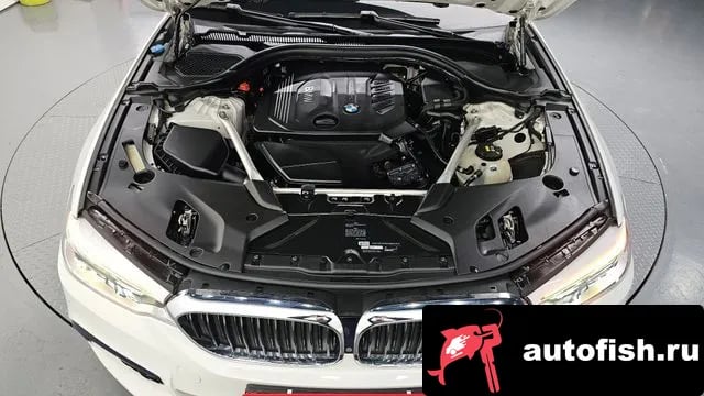 BMW 5-Series 5 Series (G30) 2018 года - вид 6