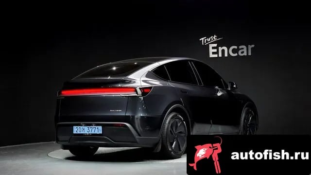 Tesla Model Y Model Y 2025 года - похожие автомобили