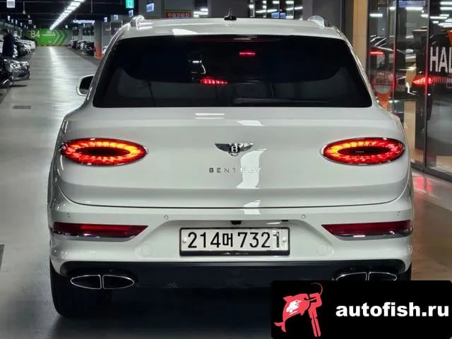 Bentley Bentayga Benteiga 2021 года - вид 3