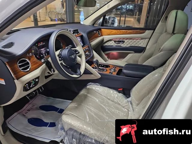 Bentley Bentayga Benteiga 2021 года - вид 5