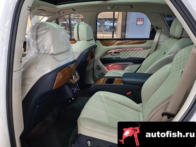 Bentley Bentayga Benteiga 2021 года - вид 6