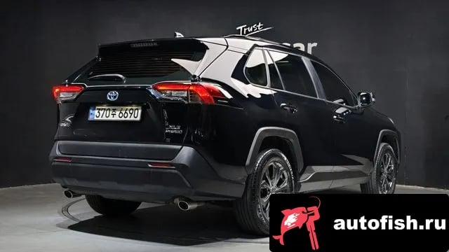 Toyota RAV4 RAV4 5th Generation 2023 года - вид 2