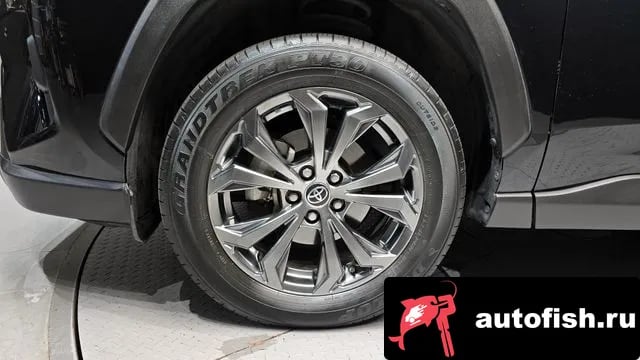 Toyota RAV4 RAV4 5th Generation 2023 года - вид 5