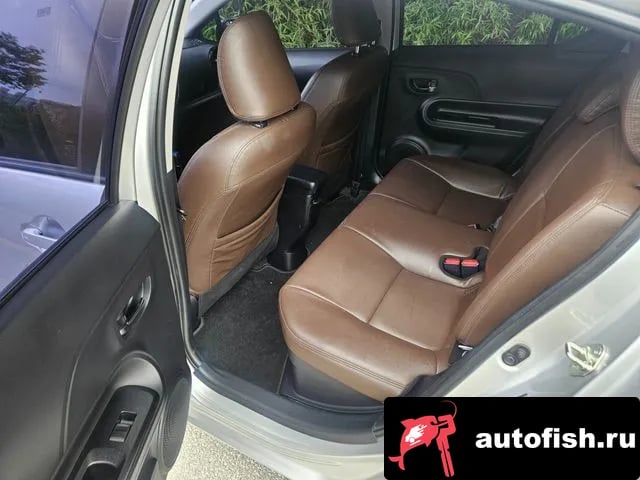 Toyota Prius Prius C 2018 года - вид 6