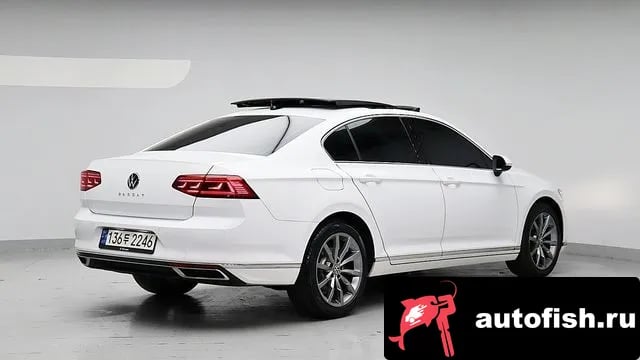 Volkswagen Passat Passat GT (B8) 2021 года - вид 3