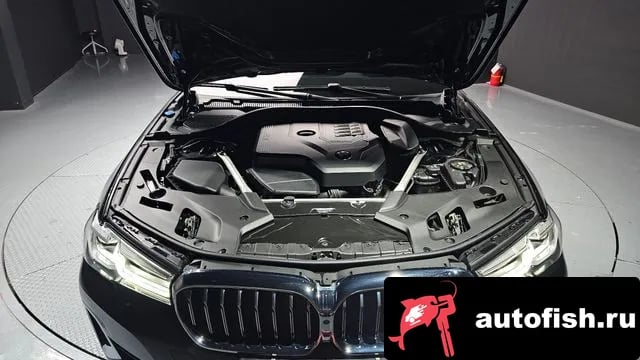 BMW 5-Series 5 Series (G30) 2023 года - вид 6