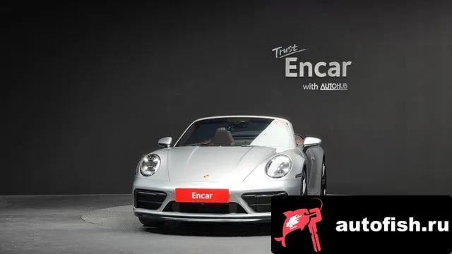 Porsche 911 911 (992) 2022 года - вид 3