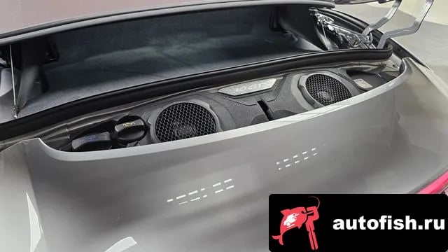 Porsche 911 911 (992) 2022 года - вид 6