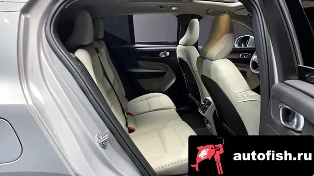 Volvo XC40 XC40 2022 года - похожие автомобили