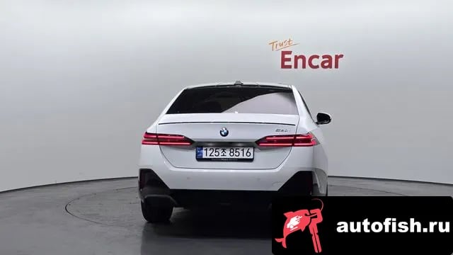 BMW 5-Series 5 Series (G60) 2024 года - вид 4