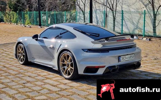 Porsche 911 911 (992) 2021 года - вид 6