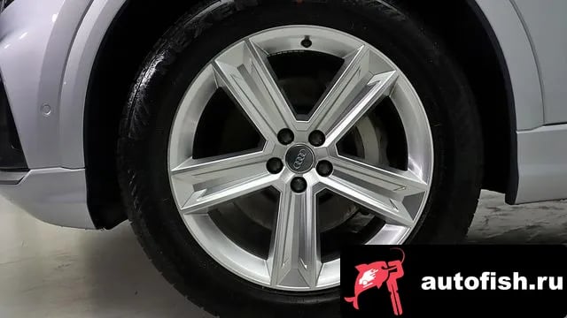 Audi Q8 Q8 (4M) 2021 года - вид 5