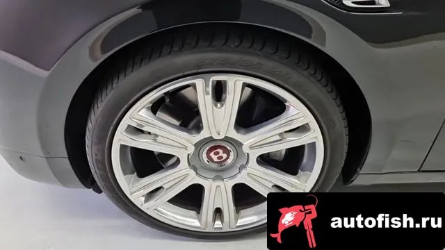 Bentley Flying Spur Flying Spur 2nd Generation 2018 года - вид 5