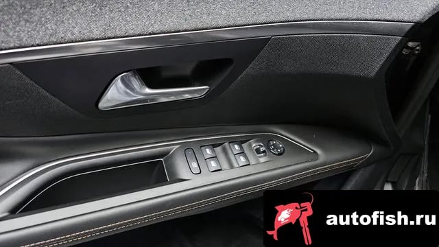 Peugeot 3008 3008 second generation 2018 года - похожие автомобили