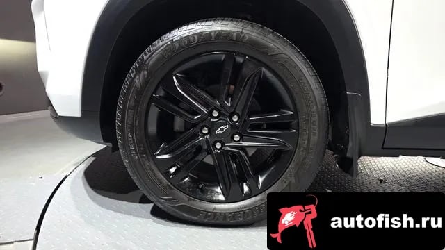 Chevrolet (GM Daewoo) Trax Trax Crossover 2023 года - вид 5