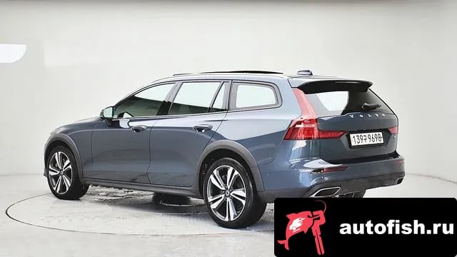 Volvo V60 V60 Cross-country 2nd Generation 2020 года - вид 2