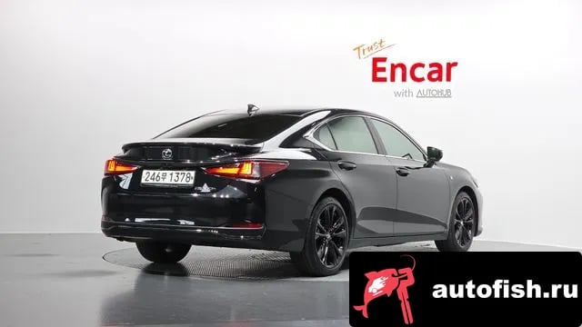 Lexus ES ES300h 7th generation 2023 года - вид 2