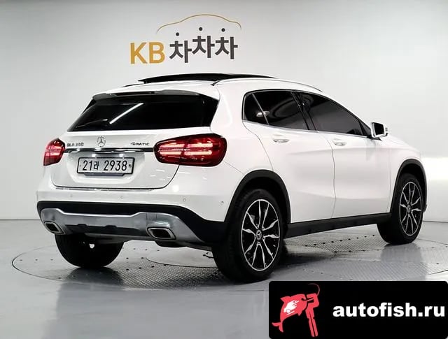 Mercedes-Benz GLA-Class GLA-Class X156 2019 года - вид 3